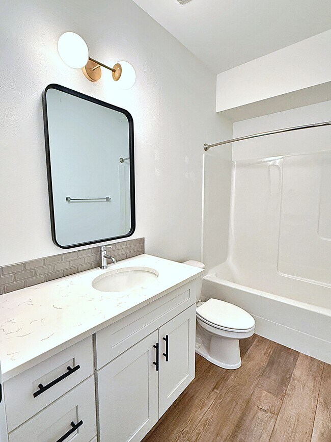 Building Photo - 4209 SE 80th Ave