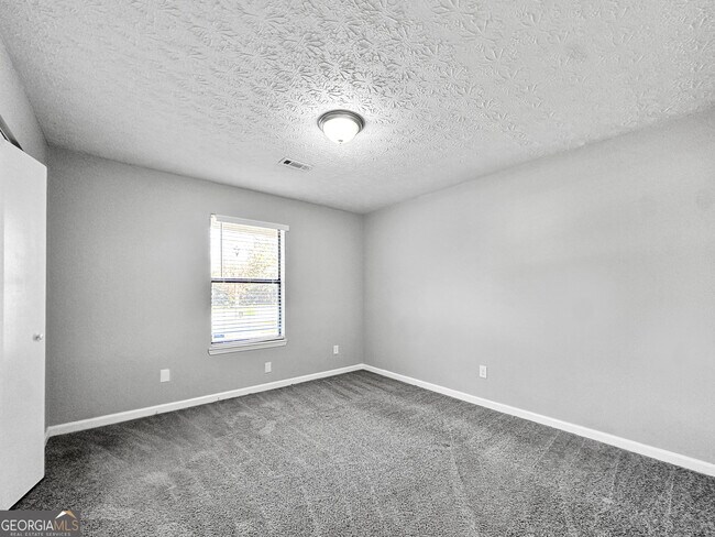 Building Photo - 1299 Bugle Ct