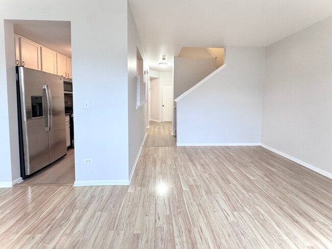 Building Photo - 2350 Sheehan Dr