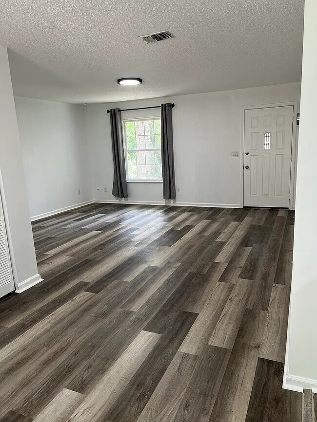 Building Photo - 2146 Golden Isle Ct