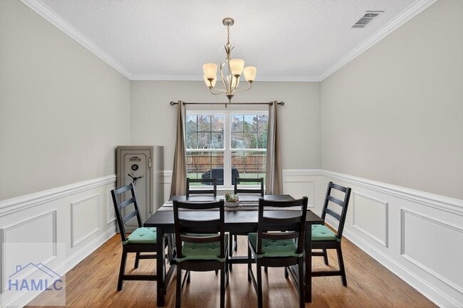 Building Photo - 245 Alcott Cir