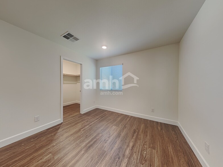 Building Photo - 6138 Theodore St