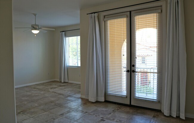 Building Photo - 1816 Pintura Cir W