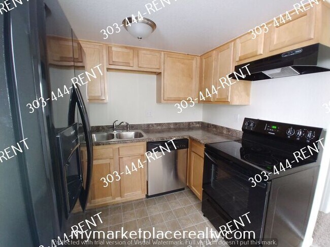 Building Photo - 2 Bedroom in Commerce City! Beautiful Home!