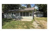 Building Photo - WEST - EAGLEDALE 3 BEDROOM RANCH AVAILABLE NOW!