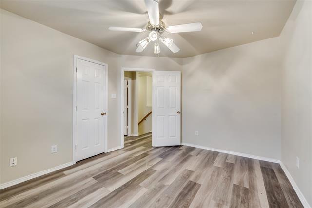 Building Photo - 2429 Ravenhurst Dr