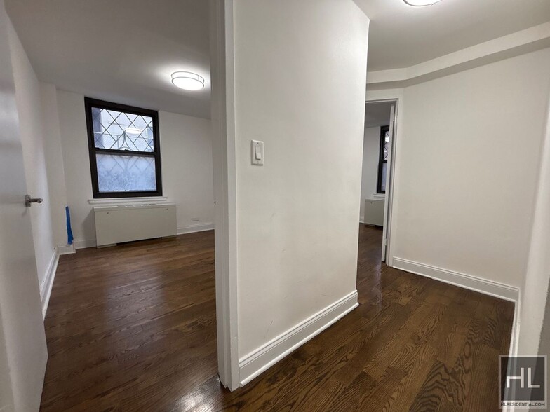 Building Photo - East 82nd Street