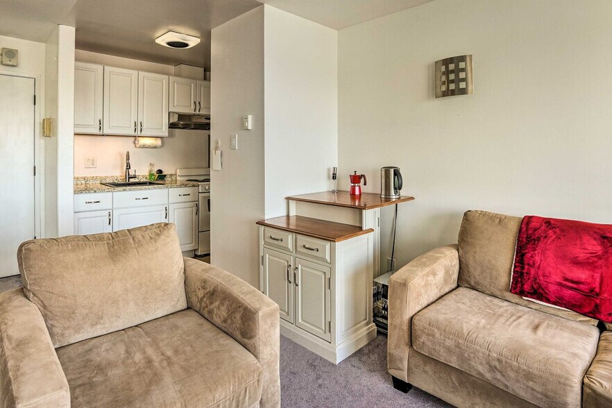 Building Photo - 4 Anchor Dr