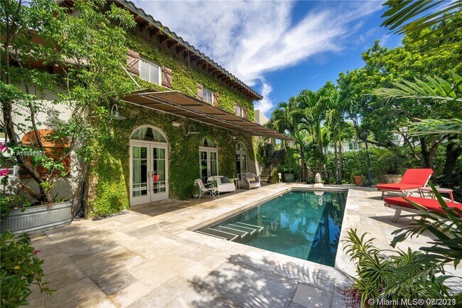 Building Photo - 681 NE 57th St