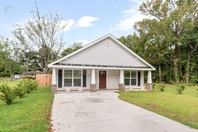 Building Photo - New Construction 3/2 Home in Heart of Mobile!