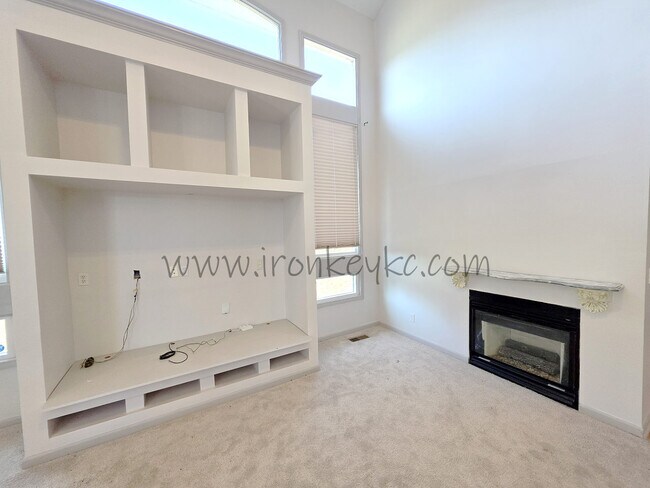 Building Photo - 14112 Windsor St