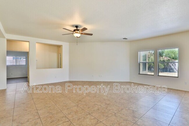 Building Photo - 2736 W Mineral Butte Dr