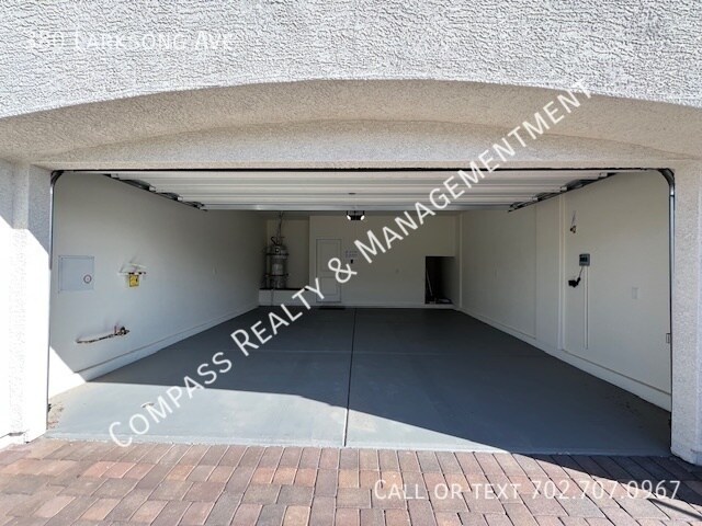 Building Photo - 380 Larksong Ave