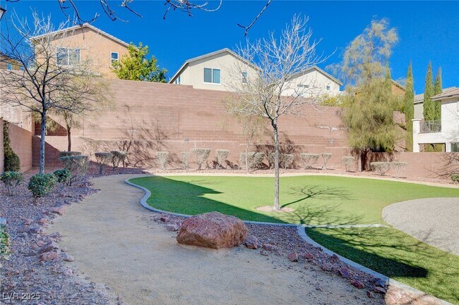 Building Photo - 10837 Hunters Green Ave