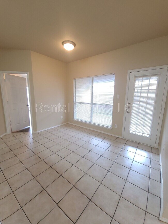 Building Photo - 787 Catalina Dr