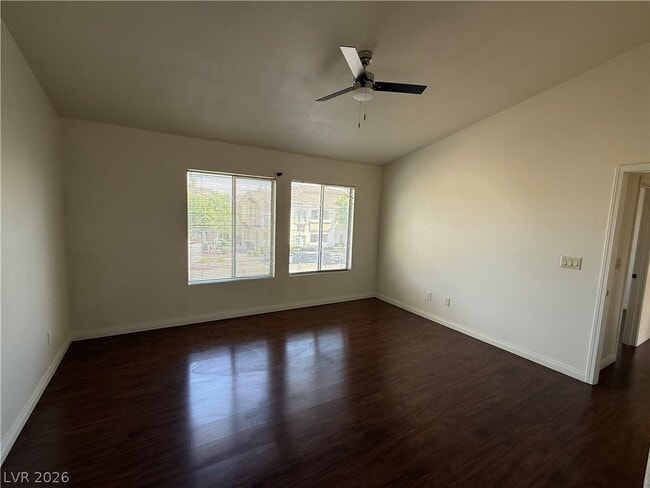 Building Photo - 10116 Desert Wind Dr