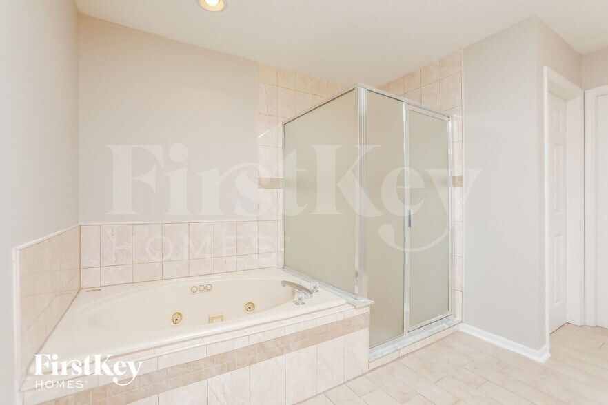 Building Photo - 2216 Cerberus Dr