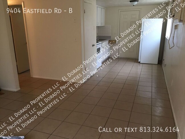 Building Photo - Spacious 2bedroom 1 bath duplex near USF