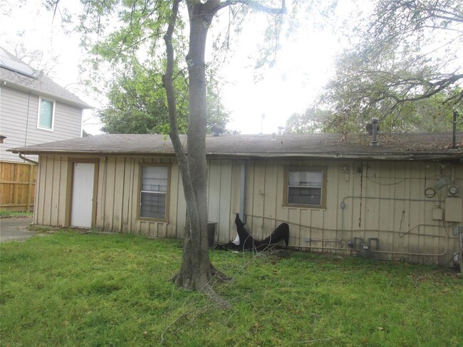 Building Photo - 1018 Rosepoint Dr