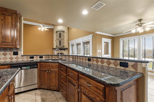 Building Photo - 389 Scenic View Dr