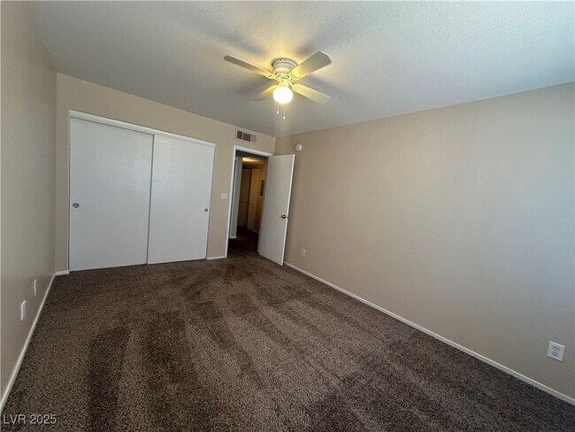 Building Photo - 3055 Casey Dr