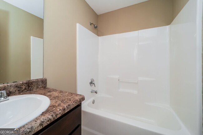 Building Photo - 71 Hamil Ct NW
