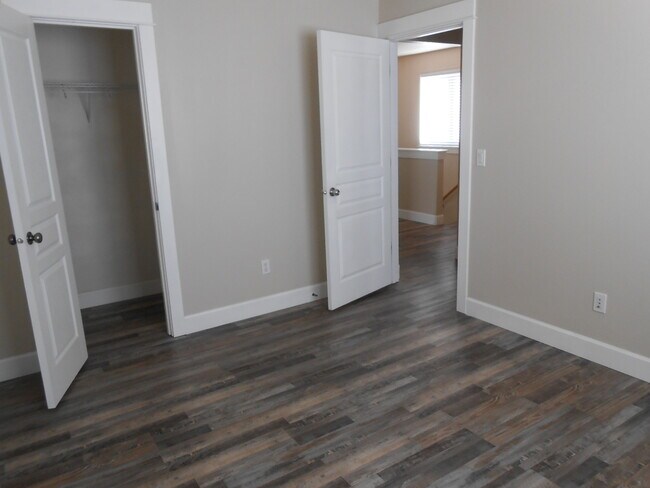 Building Photo - 61746 Darla Pl