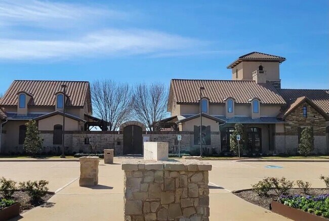 Building Photo - 24119 Via Renata Dr