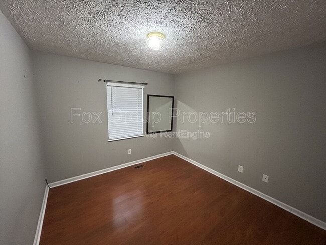 Building Photo - 158 Westscott Dr