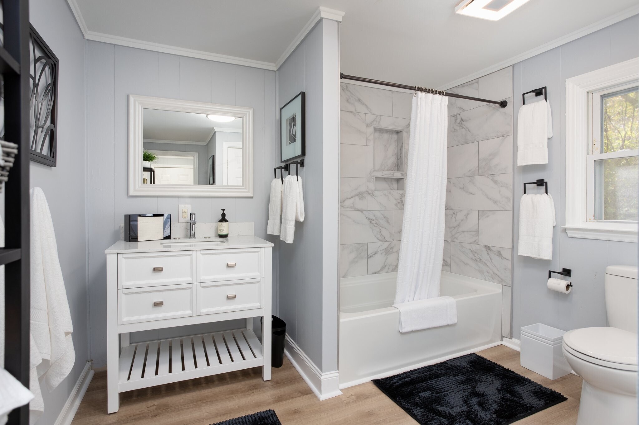 Building Photo - 723 W Mckinley St