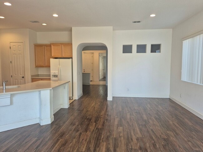 Building Photo - Coming Soon Beautiful 4 bedroom plus office with 3 Full bathrooms