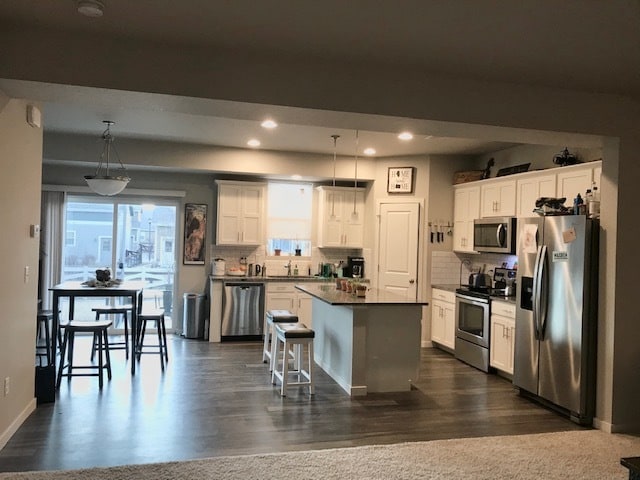 View of kitchen from living room - 433 Stout St