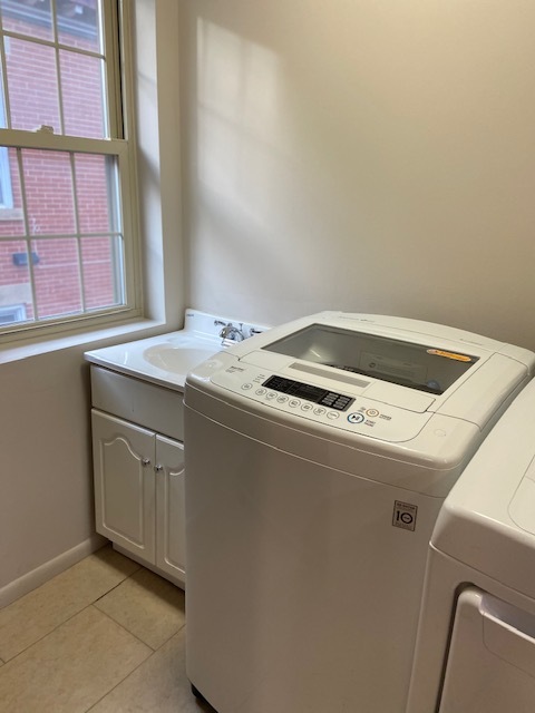 laundry room - 136 E Mithoff St