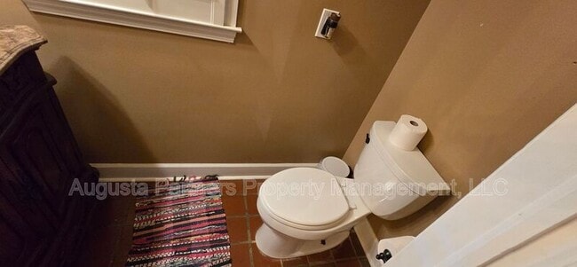 Building Photo - 289 Ashbrook Dr