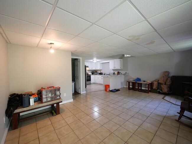 Building Photo - 85 Sylvan Ridge Rd