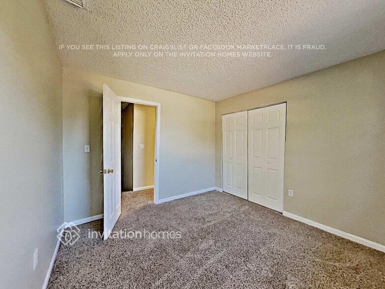 Building Photo - 670 Thornridge Ave