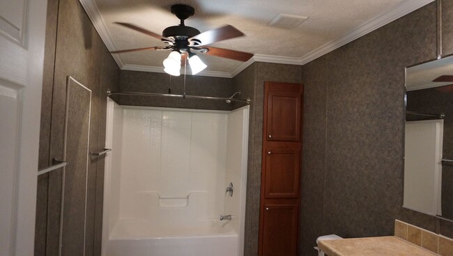 Building Photo - Home in the Lowndes County