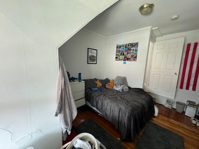 Building Photo - The Best Home in Brighton