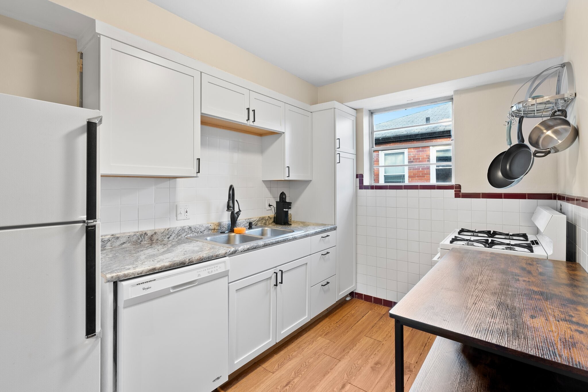 Building Photo - 7239 Dartmouth Ave