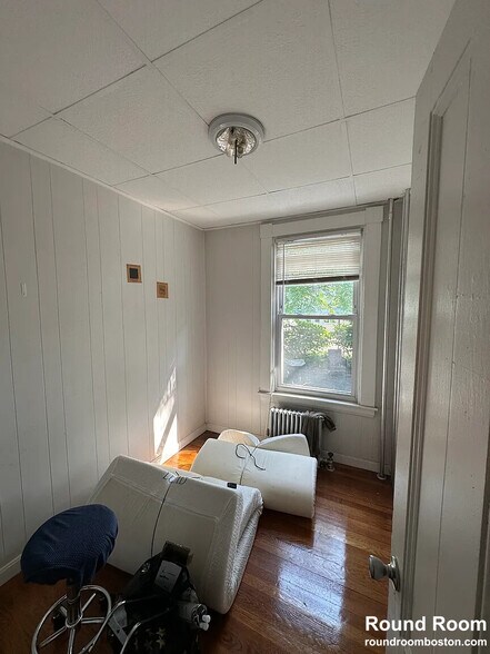 Building Photo - 384 Washington St