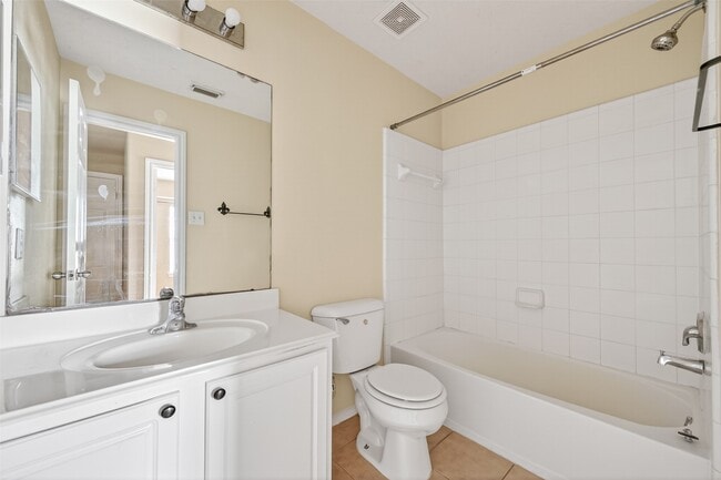 Building Photo - 5626 Claybeck Ln