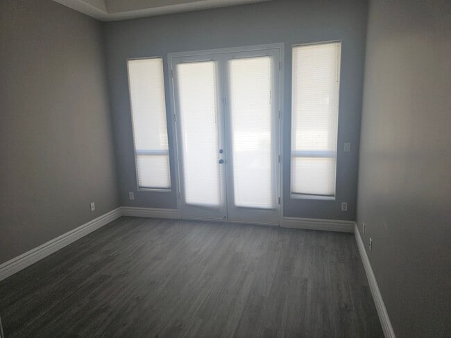 Building Photo - 4 bd 2.5 bth north east scottsdale home with pool