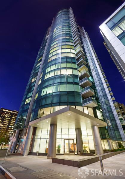 Building Photo - 301 Main St