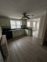 Building Photo - 2430 3rd Ave