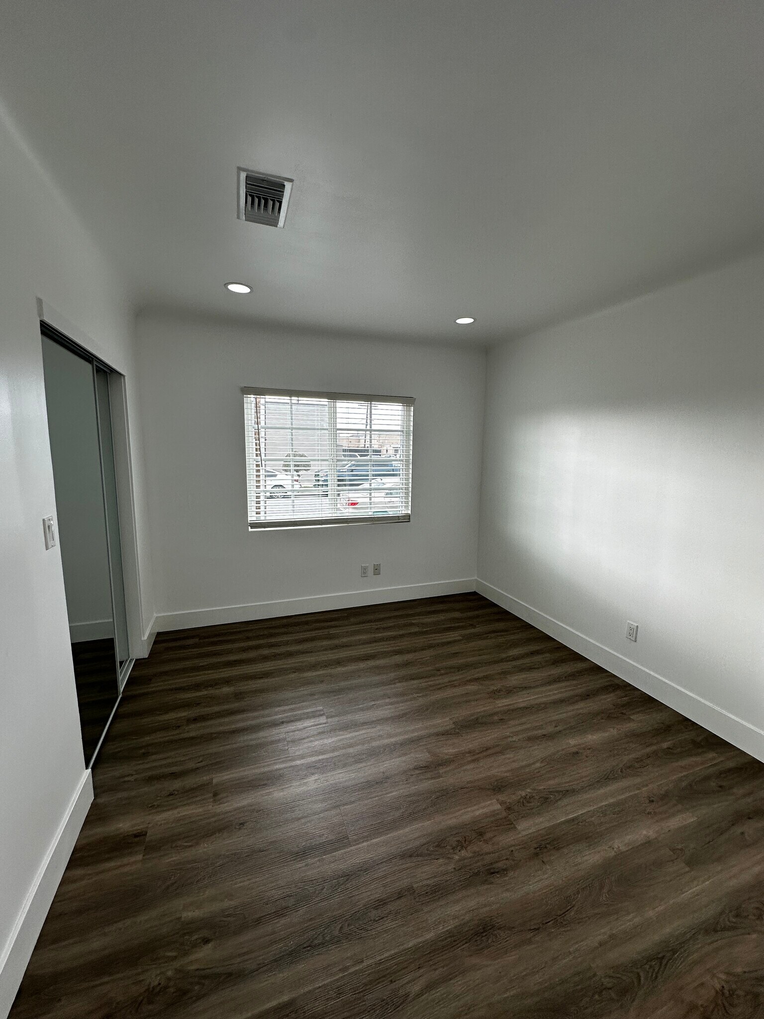 Bedroom 1 - 2925 Artesia Blvd