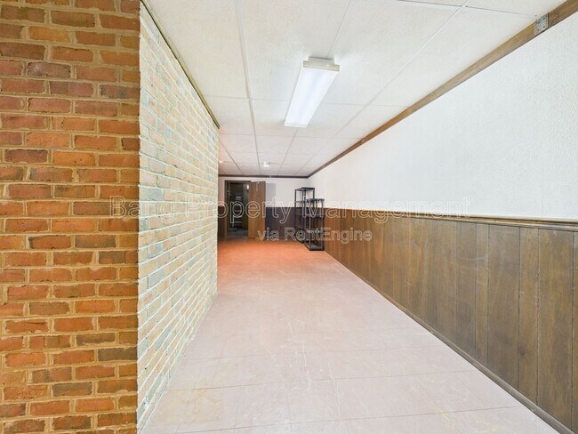 Building Photo - 1233 Pinehurst Rd