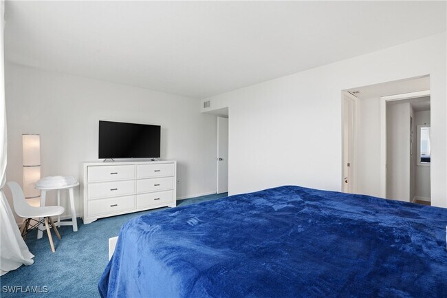 Building Photo - 10475 Gulf Shore Dr