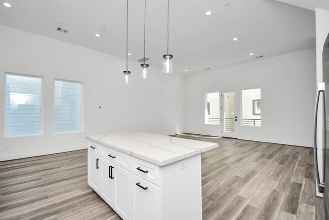 Building Photo - 1507 Robin St