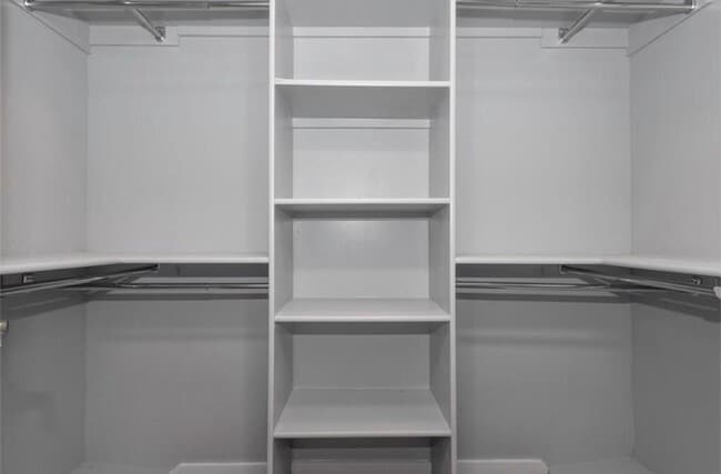 Building Photo - 14832 Boer Trl Ave