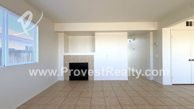 Building Photo - 14158 Verde St